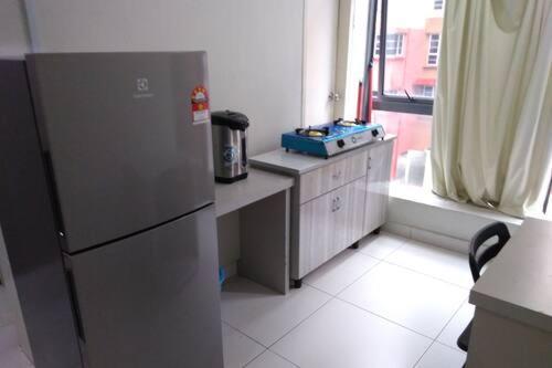 Hotel Rim Global Pj21 Kampong Baharu Sungai Way Exterior photo